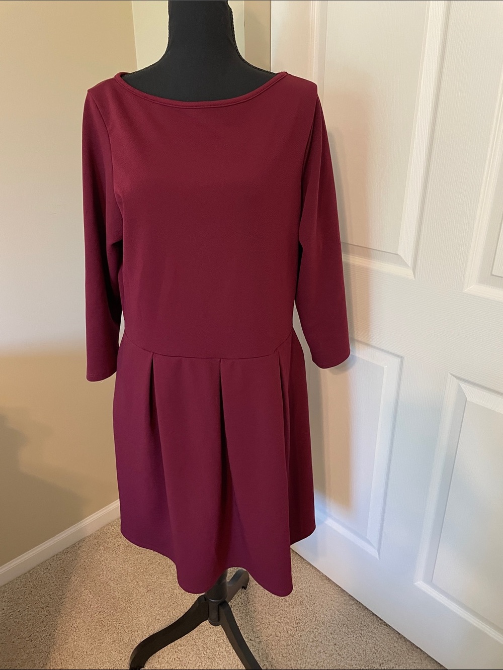 Boatneck Burgundy Long-Sleeve Pleated Dress